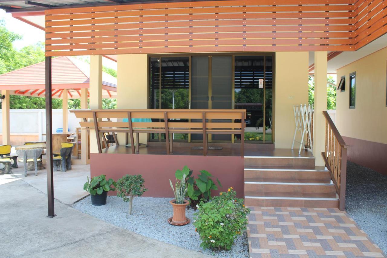Naluemon Village Fh 1 Rayong Buitenkant foto